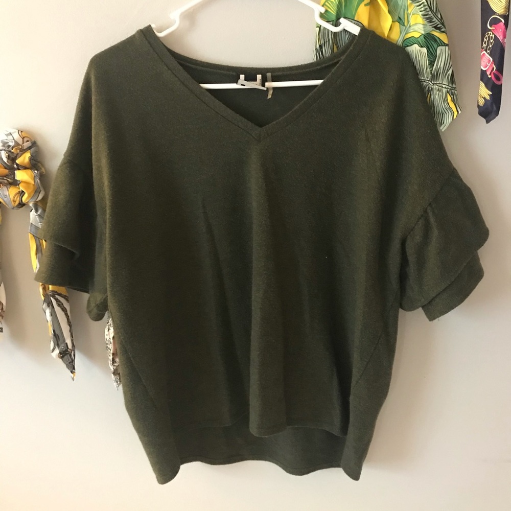 Deep olive v neck short sleeve sweater